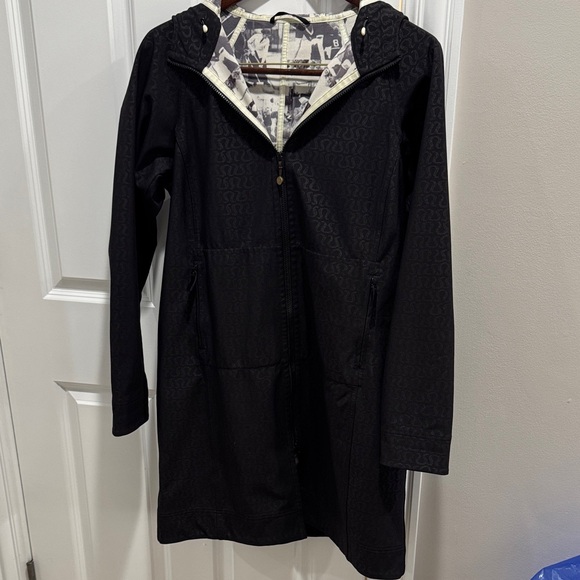 lululemon athletica Jackets & Blazers - lululemon athletica Black Hooded Utility Jacket Raincoat